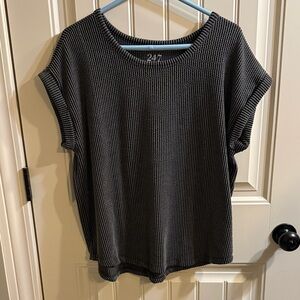 Women's charcoal gray top